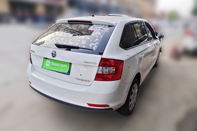 Used Skoda Rapid Spaceback 2016 Revised Version 1.4L Manual Front-Drive Edition Rear Right 45 Deg