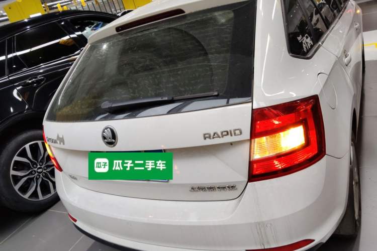 Used Skoda Rapid Spaceback 2016 Revised 1.6L Automatic Chuanxing Version Rear
