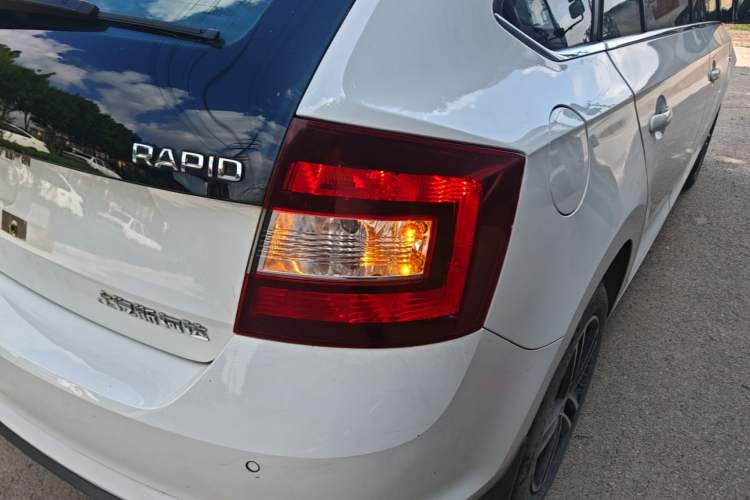 Used Skoda Rapid Spaceback 2016 Revised 1.6L Automatic Smart Drive Version Right Rear Taillight