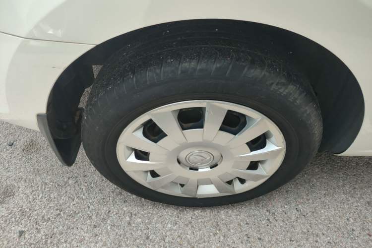 Used Skoda Rapid Spaceback 2016 Revised Version 1.6L Automatic Front-Drive Edition Right Rear Wheel Hub