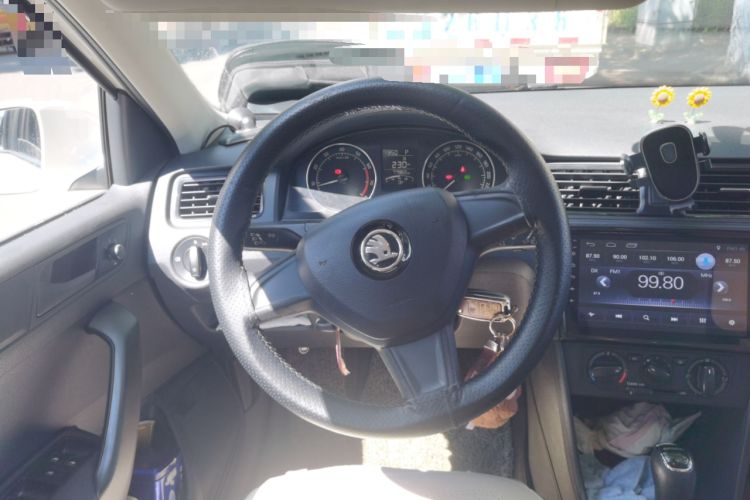 Used Skoda Rapid Spaceback 2016 1.6L Automatic Chuanxing Edition Steering Wheel