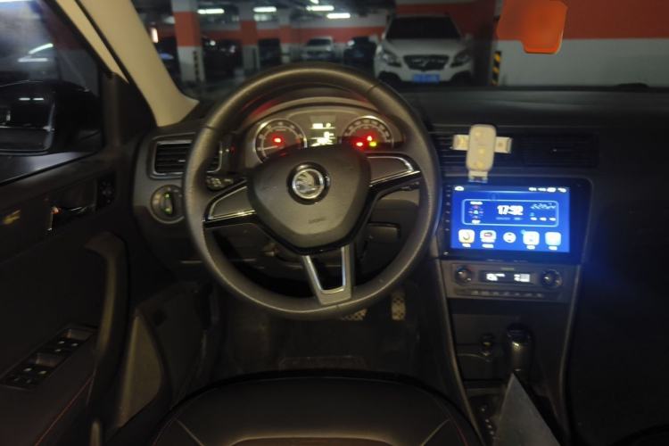 Used Skoda Rapid Spaceback 2016 Revised 1.6L Automatic Smart Drive Version Steering Wheel
