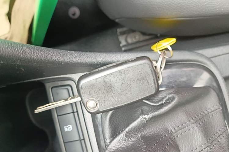 Used Skoda Rapid Spaceback 2016 1.6L Automatic Smart Drive Edition Vehicle Key