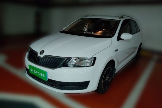 Used Skoda Rapid Spaceback 2016 1.6L Manual Front-Wheel-Drive Version
