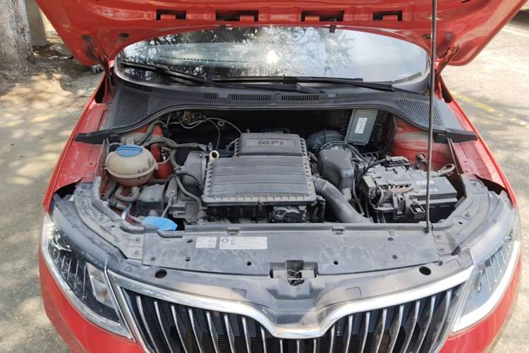 Used Skoda Rapid Spaceback 2018 1.6L Automatic Sport Edition Engine Bay