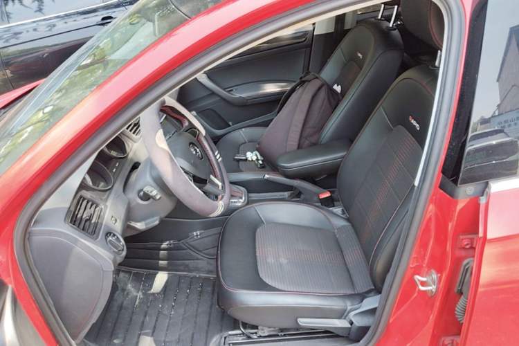 Used Skoda Rapid Spaceback 2018 1.6L Automatic Sport Edition Left Front Seat