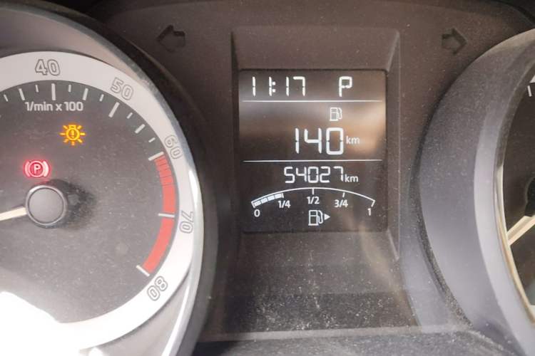 Used Skoda Rapid Spaceback 2018 1.6L Automatic Sport Edition Odometer Close Up