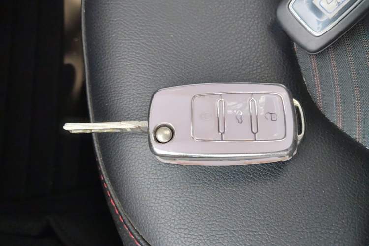 Used Skoda Rapid Spaceback 2018 1.6L Automatic Sport Edition Vehicle Key