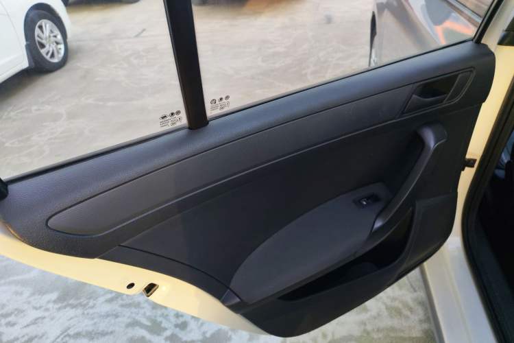 Used Skoda Rapid Spaceback 2018 1.6L Automatic Standard Edition Left Rear Door Interior