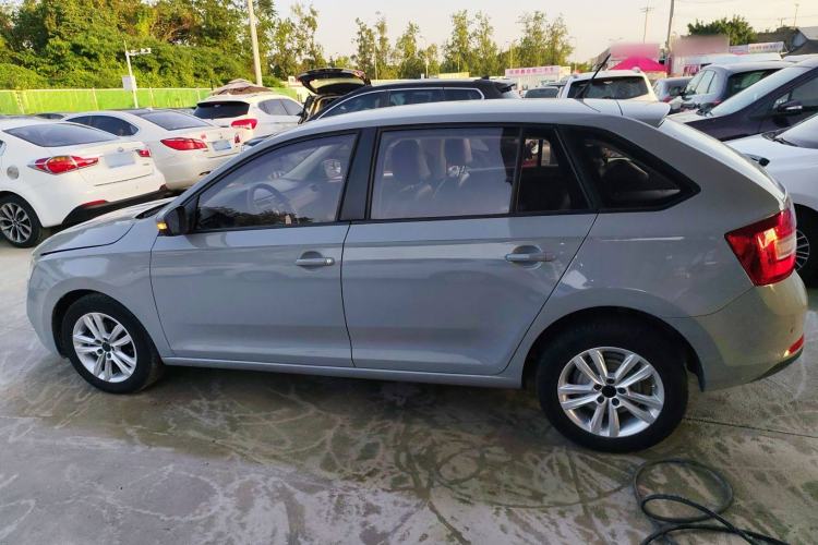 Used Skoda Rapid Spaceback 2018 1.6L Automatic Standard Edition Left Side