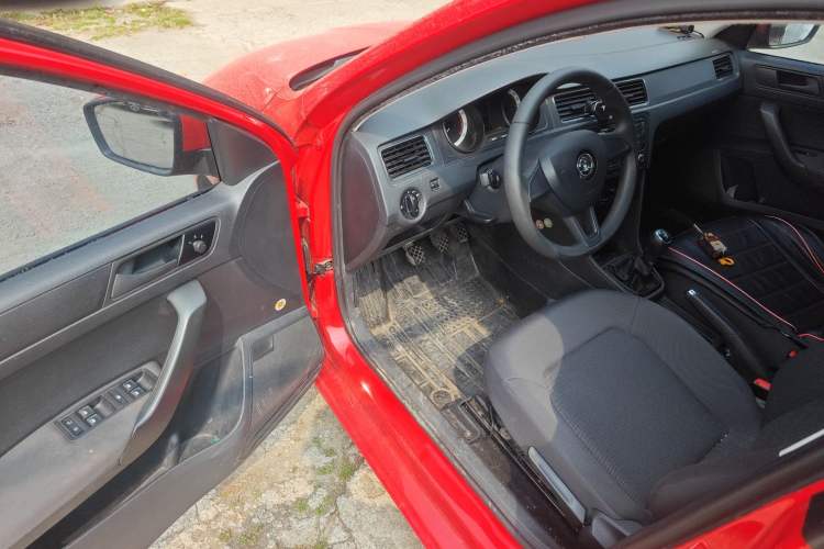 Used Skoda Rapid Spaceback 2018 1.4L Manual Standard Edition Driver Seat