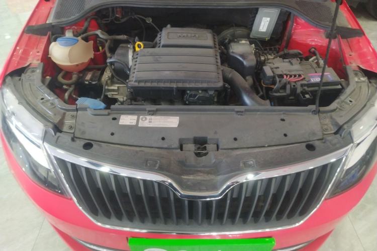 Used Skoda Rapid Spaceback 2018 1.6L Automatic Comfort Edition Engine Bay
