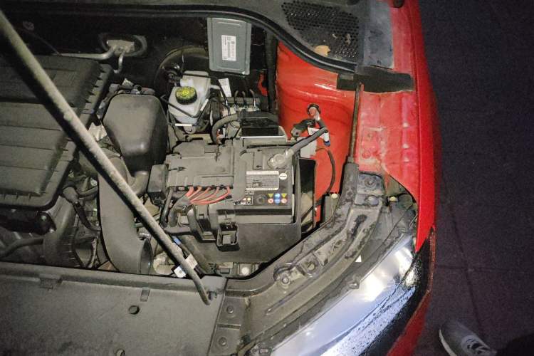 Used Skoda Rapid Spaceback 2018 1.6L Automatic Comfort Edition Engine Bay Left