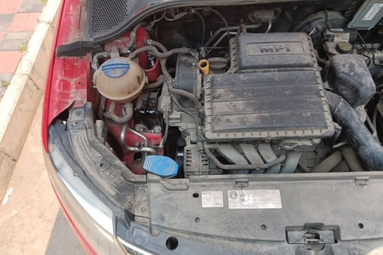 Used Skoda Rapid Spaceback 2018 1.6L Automatic Standard Edition Engine Bay Right