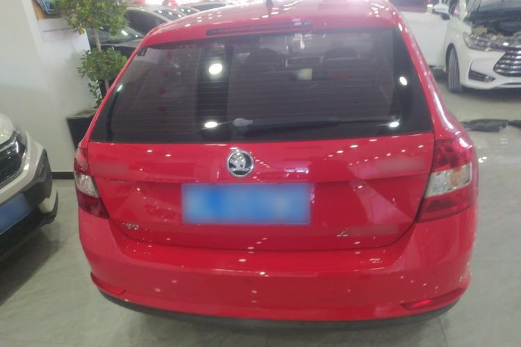 Used Skoda Rapid Spaceback 2018 1.6L Automatic Comfort Edition Exterior 4