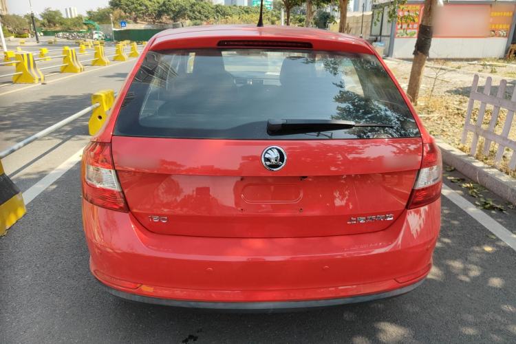 Used Skoda Rapid Spaceback 2018 1.6L Automatic Standard Edition Exterior 4