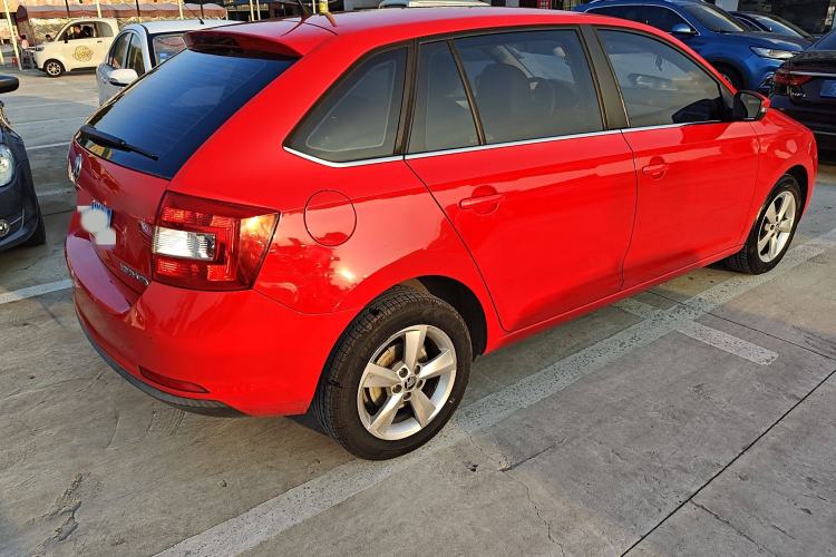 Used Skoda Rapid Spaceback 2018 1.6L Automatic Comfort Edition Exterior 6
