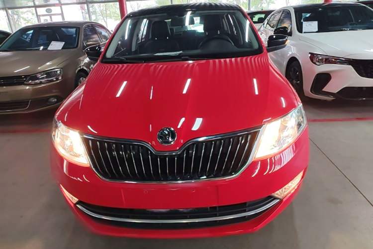 Used Skoda Rapid Spaceback 2018 1.6L Automatic Sport Edition Front