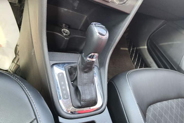 Used Skoda Rapid Spaceback 2018 1.6L Automatic Comfort Edition Gear Lever