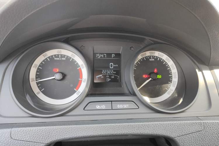 Used Skoda Rapid Spaceback 2018 1.6L Automatic Standard Edition Instrument Cluster