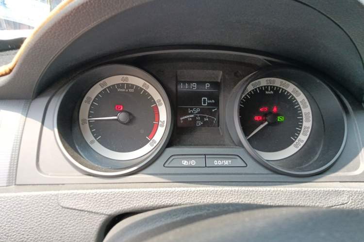 Used Skoda Rapid Spaceback 2018 1.6L Automatic Standard Edition Instrument Cluster