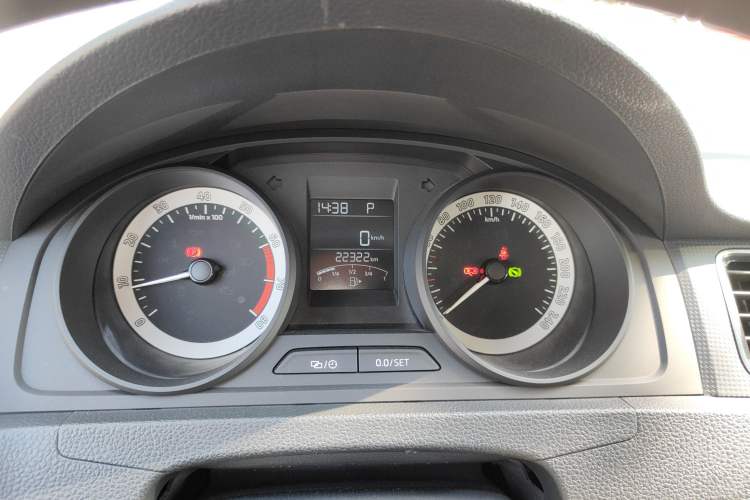 Used Skoda Rapid Spaceback 2018 1.6L Automatic Standard Edition Instrument Cluster