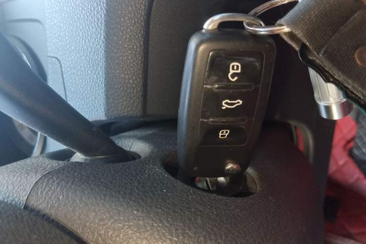 Used Skoda Rapid Spaceback 2018 1.6L Automatic Comfort Edition Interior 1