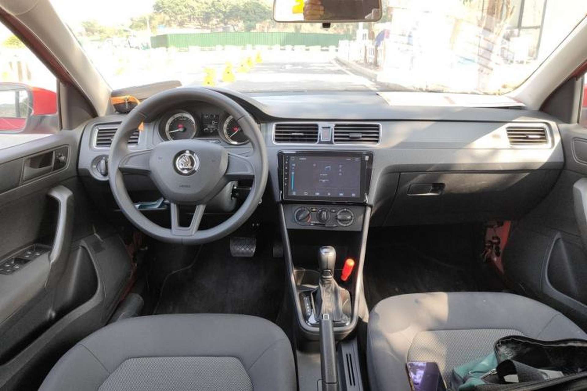 Used Skoda Rapid Spaceback 2018 1.6L Automatic Standard Edition Interior 2