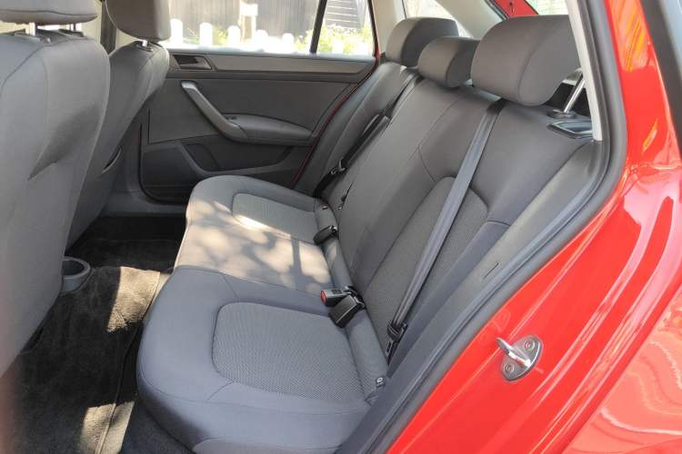 Used Skoda Rapid Spaceback 2018 1.6L Automatic Standard Edition Interior 4