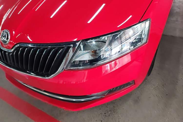 Used Skoda Rapid Spaceback 2018 1.6L Automatic Sport Edition Left Front Headlight