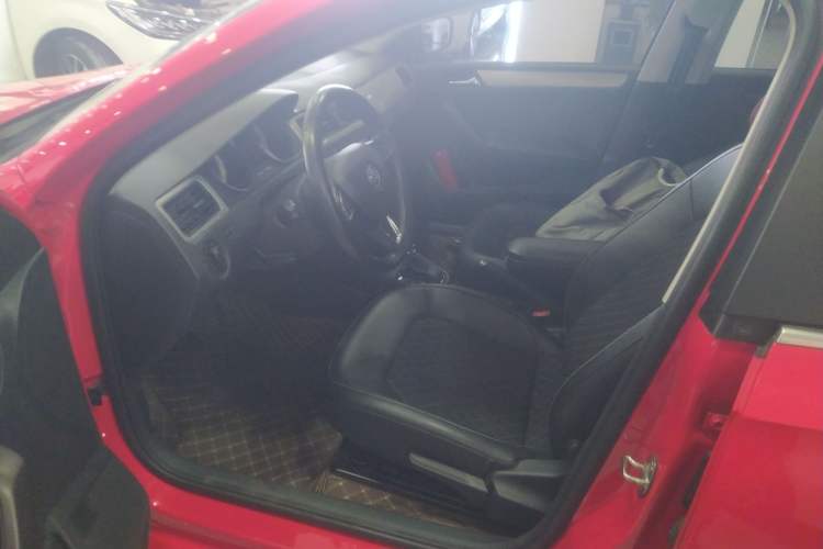 Used Skoda Rapid Spaceback 2018 1.6L Automatic Comfort Edition Left Front Seat