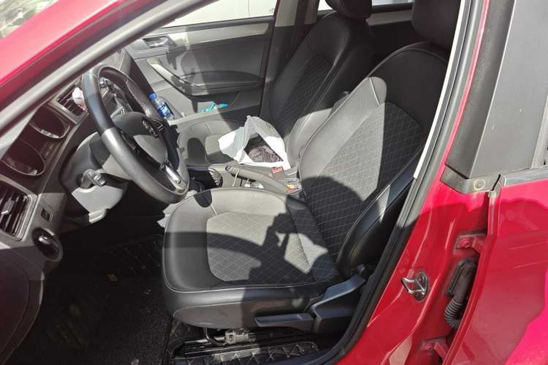 Used Skoda Rapid Spaceback 2018 1.6L Automatic Comfort Edition Left Front Seat