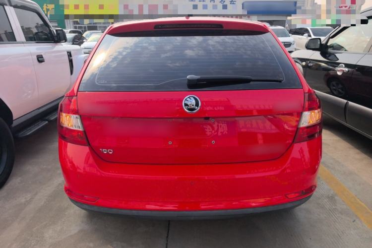 Used Skoda Rapid Spaceback 2018 1.6L Automatic Comfort Edition Rear