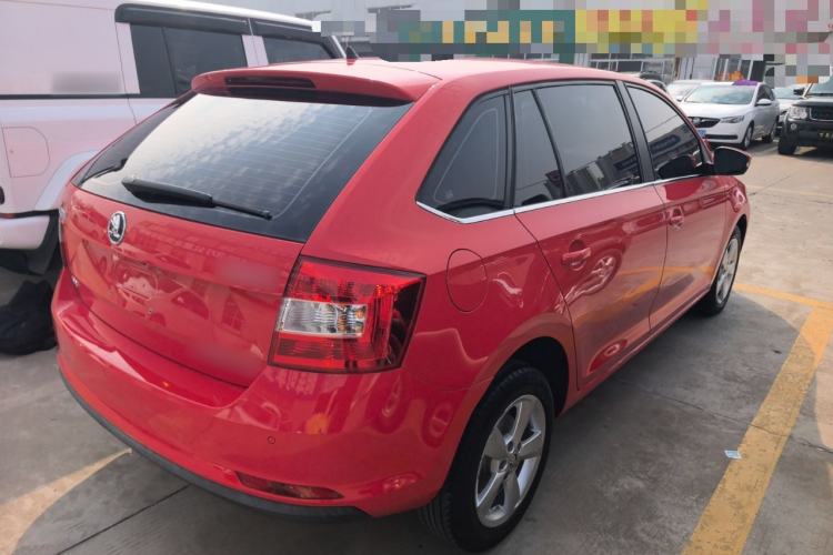 Used Skoda Rapid Spaceback 2018 1.6L Automatic Comfort Edition Rear Right 45 Deg
