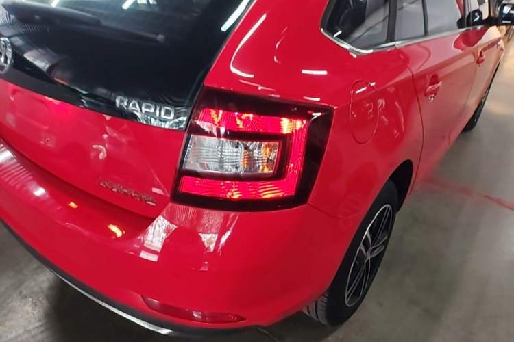 Used Skoda Rapid Spaceback 2018 1.6L Automatic Sport Edition Right Rear Taillight