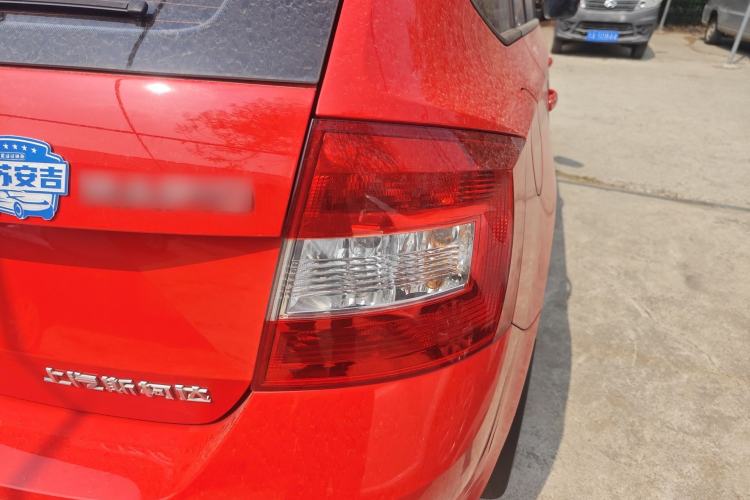 Used Skoda Rapid Spaceback 2018 1.4L Manual Standard Edition Right Rear Taillight