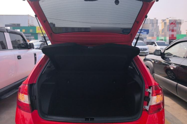 Used Skoda Rapid Spaceback 2018 1.6L Automatic Comfort Edition Trunk