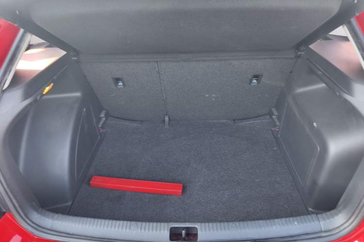 Used Skoda Rapid Spaceback 2018 1.6L Automatic Comfort Edition Trunk