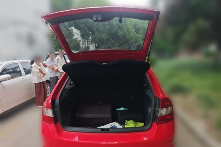 Used Skoda Rapid Spaceback 2018 1.6L Automatic Comfort Edition Trunk