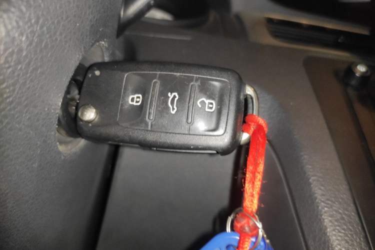 Used Skoda Rapid Spaceback 2018 1.6L Automatic Comfort Edition Vehicle Key