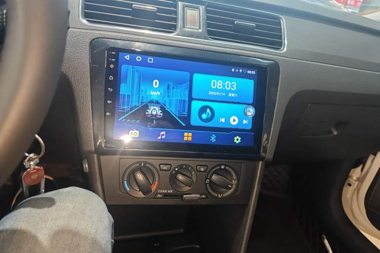 Used Skoda Rapid Spaceback 2018 1.4L Manual Standard Edition Audio And AC Panel