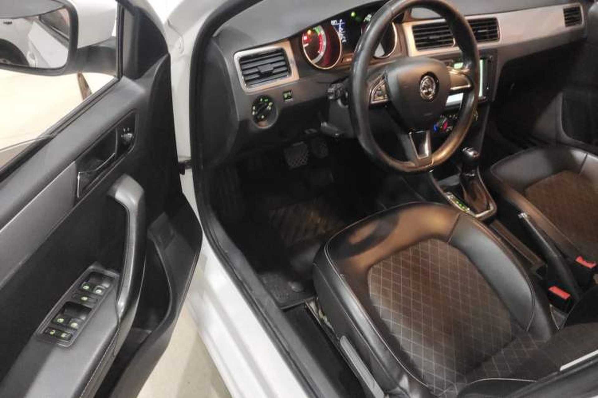 Used Skoda Rapid Spaceback 2018 1.6L Automatic Comfort Edition Driver Seat