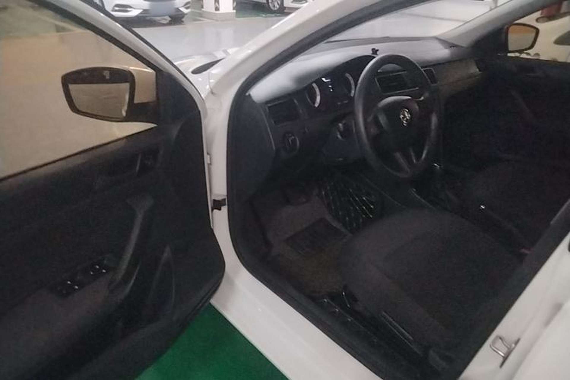 Used Skoda Rapid Spaceback 2018 1.6L Automatic Standard Edition Driver Seat