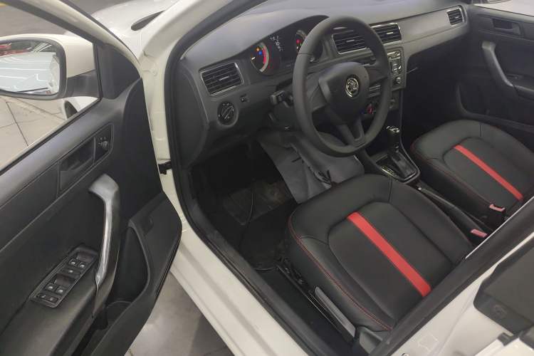 Used Skoda Rapid Spaceback 2018 1.6L Automatic Standard Edition Driver Seat