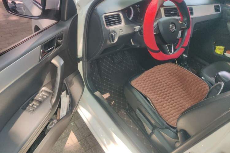 Used Skoda Rapid Spaceback 2018 1.6L Automatic Comfort Edition Driver Seat