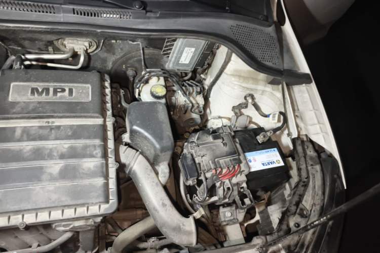 Used Skoda Rapid Spaceback 2018 1.4L Manual Standard Edition Engine Bay Left
