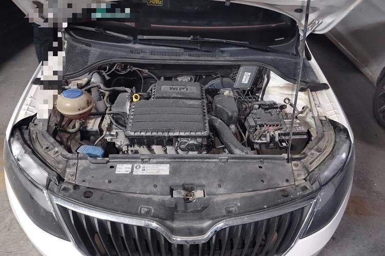 Used Skoda Rapid Spaceback 2018 1.6L Automatic Comfort Edition Engine Bay