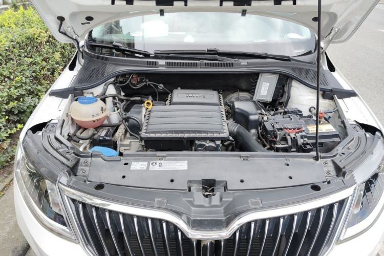 Used Skoda Rapid Spaceback 2018 1.6L Automatic Sport Edition Engine Bay