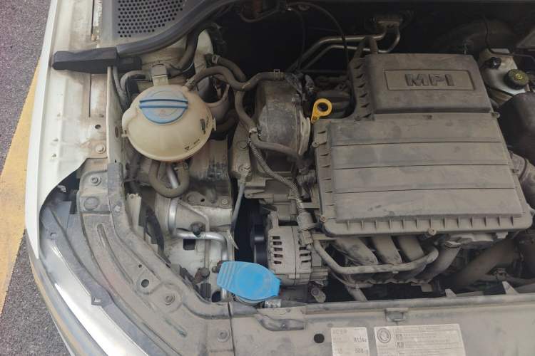 Used Skoda Rapid Spaceback 2018 1.6L Automatic Comfort Edition Engine Bay Right