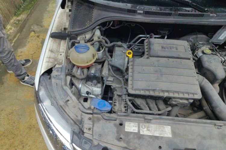 Used Skoda Rapid Spaceback 2018 1.4L Manual Standard Edition Engine Bay Right